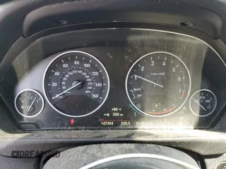 2015 BMW 3 Series 320i xDrive z VIN WBA3C3G53FNT52814, wystawiony jako Copart lot #56390105 z przebiegiem 147 364 mil mil oraz Szkoda całkowita • Salvage title. Historia ofert i sprzedaży dostępna na DreamBid. Obrazek 9.