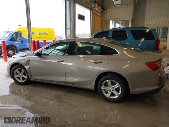 2024 Chevrolet Malibu LS with VIN 1G1ZB5STXRF213286, listed as a IAAI auction lot 41070060 with 32,990 mi miles and . Bid and sale history available at DreamBid. Image 14.