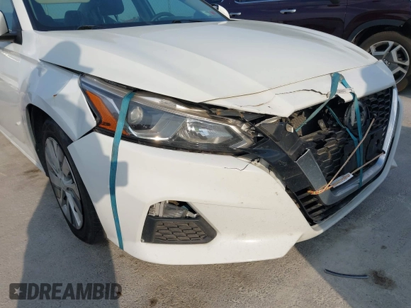 2020 Nissan Altima S with VIN 1N4BL4BV2LC211662, listed as a IAAI auction lot 41894473 with 136,863 mi miles and . Bid and sale history available at DreamBid. Image 6.