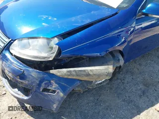 2009 Volkswagen Jetta SE z VIN 3VWRZ71K99M159242, wystawiony jako IAAI lot #42200917 z przebiegiem 226 285 mil mil oraz . Historia ofert i sprzedaży dostępna na DreamBid. Obrazek 18.