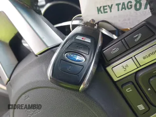 2015 Subaru Legacy Limited z VIN 4S3BNBL61F3040651, wystawiony jako IAAI lot #42427074 z przebiegiem 180 414 mil mil oraz . Historia ofert i sprzedaży dostępna na DreamBid. Obrazek 11.