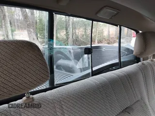 1995 Toyota T100 z VIN JT4VD11E8S0006805, wystawiony jako IAAI lot #41867368 z przebiegiem 261 130 mil mil oraz . Historia ofert i sprzedaży dostępna na DreamBid. Obrazek 8.
