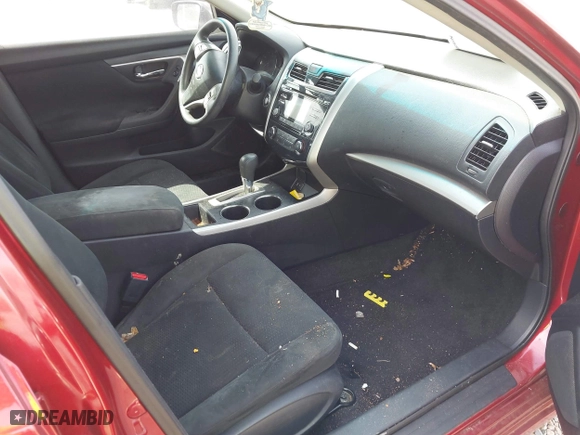 2015 Nissan Altima 2.5 with VIN 1N4AL3AP2FC179390, listed as a IAAI auction lot 41833729 with 191,760 mi miles. Bid and sale history available at carsss.com. Image 5.