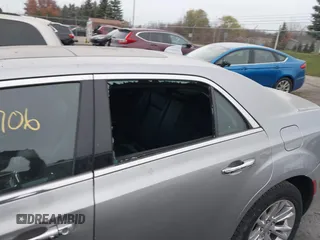 2016 Chrysler 300 with VIN 2C3CCAEGXGH322526, listed as a IAAI auction lot 40857706 with 40,879 mi miles. Bid and sale history available at carsss.com. Image 17.