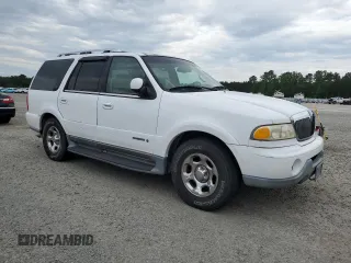 2001 Lincoln Navigator z VIN 5LMFU28R71LJ18097, wystawiony jako Copart lot #56051245 z przebiegiem Nie podano mil oraz Tytuł czysty. Historia ofert i sprzedaży dostępna na DreamBid. Obrazek 4.