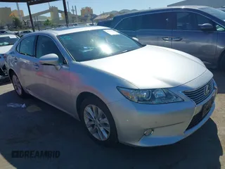 2013 Lexus ES 300h with VIN JTHBW1GG8D2026533, listed as a IAAI auction lot 42064923 with Not provided miles and . Bid and sale history available at DreamBid. Image 1.