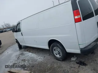 2015 Chevrolet Express Cargo z VIN 1GCZGUCG1F1101005, wystawiony jako IAAI lot #41314699 z przebiegiem 103 736 mil mil oraz . Historia ofert i sprzedaży dostępna na DreamBid. Obrazek 14.