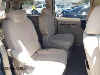 2007 Hyundai Entourage GLS с VIN KNDMC233976038019, выставлен на аукционе IAAI как лот 42544133 с пробегом 201 986 миль миль и . История ставок и продаж доступна на DreamBid. Изображение 8.