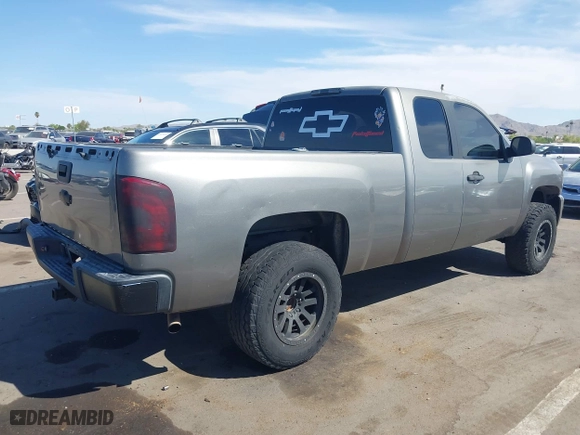 2008 Chevrolet Silverado 1500 LTZ with VIN 1GCEC19098Z103219, listed as a IAAI auction lot 41993792 with 183,997 mi miles. Bid and sale history available at carsss.com. Image 4.