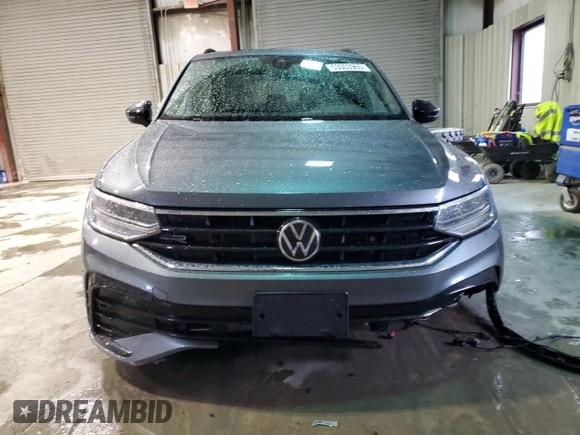2024 Volkswagen Tiguan SE R-Line Black with VIN 3VV8B7AX9RM030160, listed as a Copart auction lot 53003965 with 12,381 mi miles and Salvage title. Bid and sale history available at DreamBid. Image 5.