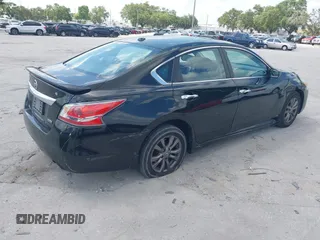 2015 Nissan Altima S z VIN 1N4AL3AP0FC499341, wystawiony jako IAAI lot #42322450 z przebiegiem 136 943 mil mil oraz . Historia ofert i sprzedaży dostępna na DreamBid. Obrazek 4.