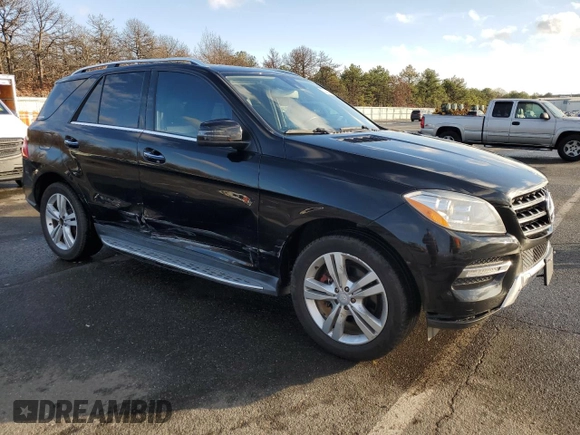 2014 Mercedes-Benz M 350 z VIN 4JGDA5HB5EA407939, wystawiony jako Copart lot #82203844 z przebiegiem 121 143 mil mil oraz Szkoda całkowita • Salvage title. Historia ofert i sprzedaży dostępna na DreamBid. Obrazek 4.