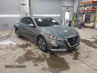 2019 Nissan Altima SL with VIN 1N4BL4EW0KC132574, listed as a IAAI auction lot 41566212 with 79,194 mi miles and . Bid and sale history available at carsss.com. Image 1.