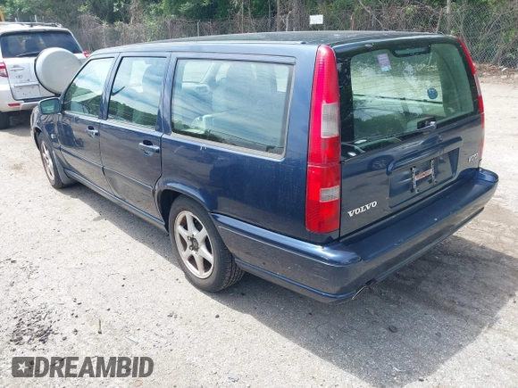 2000 Volvo V70 with VIN YV1LW61J7Y2650265, listed as a IAAI auction lot 42618821 with 234,931 mi miles and . Bid and sale history available at DreamBid. Image 3.