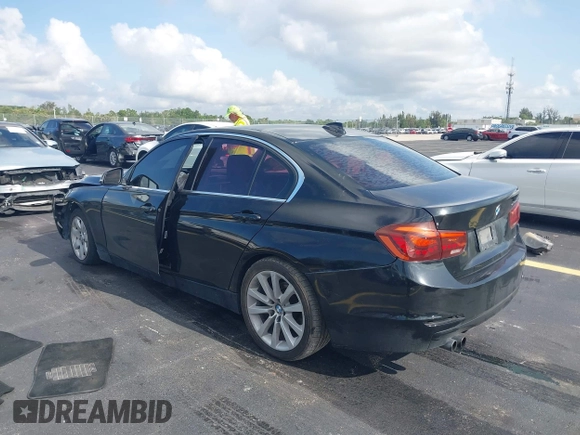 2013 BMW 3 Series 328i xDrive with VIN WBA3B3C59DJ810112, listed as a IAAI auction lot 42457122 with 117,568 mi miles and . Bid and sale history available at DreamBid. Image 3.