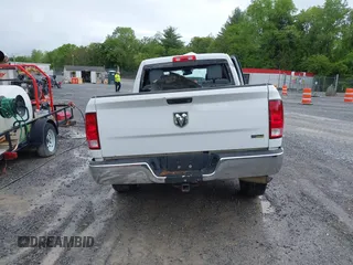 2017 Ram 1500 SLT z VIN 1C6RR7GG9HS736595, wystawiony jako IAAI lot #42230792 z przebiegiem 132 627 mil mil oraz . Historia ofert i sprzedaży dostępna na DreamBid. Obrazek 16.