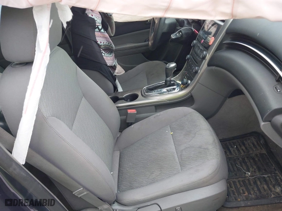 2013 Chevrolet Malibu LS with VIN 1G11B5SA5DF320945, listed as a IAAI auction lot 41620721 with 196,568 mi miles. Bid and sale history available at carsss.com. Image 5.
