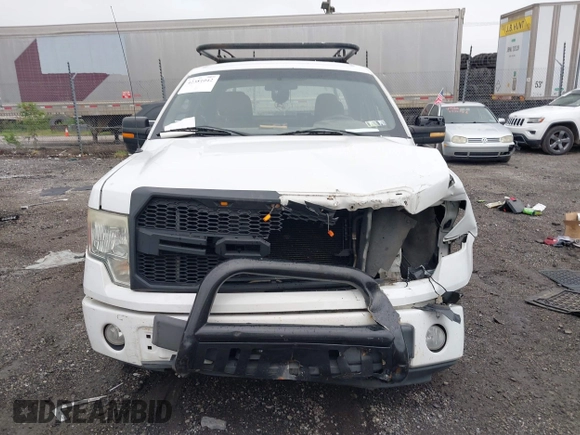 2010 Ford F-150 XL z VIN 1FTEX1CW4AFC14348, wystawiony jako IAAI lot #42381042 z przebiegiem Nie podano mil oraz . Historia ofert i sprzedaży dostępna na DreamBid. Obrazek 6.