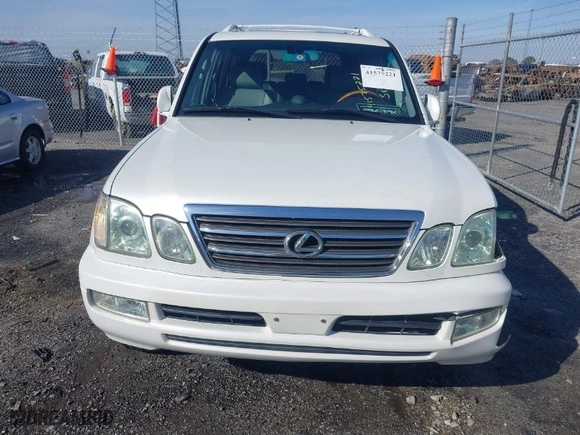 2005 Lexus LX 470 with VIN JTJHT00W653551986, listed as a IAAI auction lot 41575221 with 166,287 mi miles. Bid and sale history available at carsss.com. Image 6.