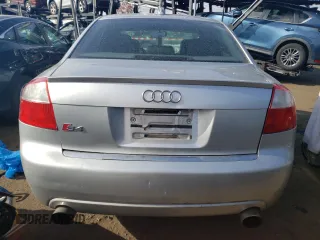 2004 Audi S4 z VIN WAUPL68E64A102859, wystawiony jako Copart lot #72573904 z przebiegiem 118 068 mil mil oraz Szkody całkowita. Historia ofert i sprzedaży dostępna na DreamBid. Obrazek 6.