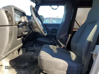 2006 Jeep Wrangler SE with VIN 1J4FA29156P769781, listed as a Copart auction lot 43498595 with 0 mi miles and Non Repairable. Bid and sale history available at carsss.com. Image 7.