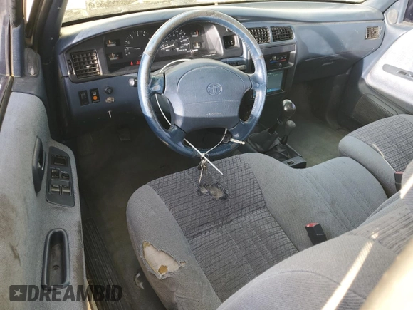 1996 Toyota T100 SR5 z VIN JT4UN24D7T0020102, wystawiony jako Copart lot #48230535 z przebiegiem 199 136 mil mil oraz Szkoda całkowita • Salvage title. Historia ofert i sprzedaży dostępna na DreamBid. Obrazek 8.