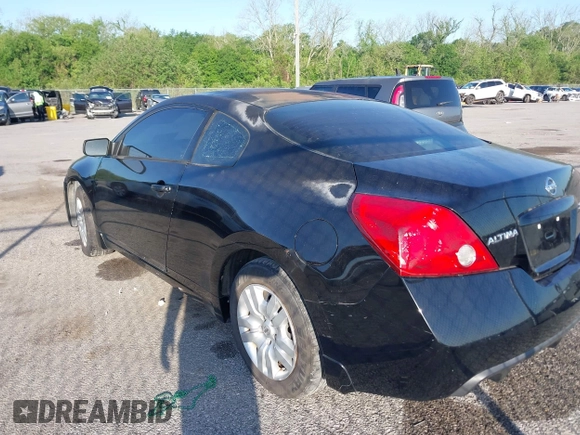 2009 Nissan Altima 2.5 S with VIN 1N4AL24E49C196765, listed as a IAAI auction lot 41953127 with 186,769 mi miles. Bid and sale history available at carsss.com. Image 3.
