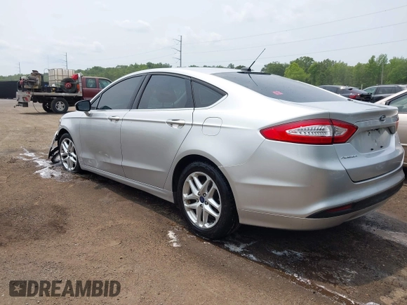 2016 Ford Fusion SE with VIN 3FA6P0H76GR338557, listed as a IAAI auction lot 42424262 with 165,299 mi miles and . Bid and sale history available at DreamBid. Image 3.