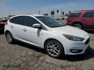 2015 Ford Focus SE with VIN 1FADP3K2XFL358166, listed as a Copart auction lot 54105445 with 104,091 mi miles and Clean Title. Bid and sale history available at carsss.com. Image 4.