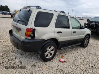 2006 Ford Escape XLT with VIN 1FMYU03Z26KA85627, listed as a Copart auction lot 83552474 with 234,677 mi miles and Clean Title. Bid and sale history available at carsss.com. Image 3.