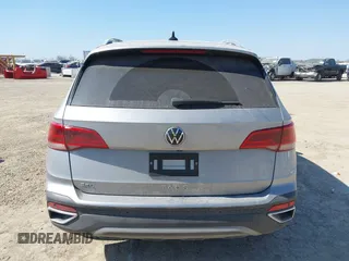 2022 Volkswagen Taos z VIN 3VVGX7B29NM001350, wystawiony jako IAAI lot #41684049 z przebiegiem 32 531 mil mil oraz . Historia ofert i sprzedaży dostępna na DreamBid. Obrazek 16.