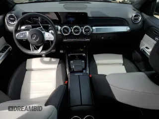 2023 Mercedes-Benz GLB 250 z VIN W1N4M4HBXPW288676, wystawiony jako Copart lot #55346025 z przebiegiem 14 303 mil mil oraz Szkoda całkowita • Salvage title. Historia ofert i sprzedaży dostępna na DreamBid. Obrazek 8.