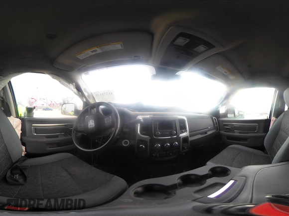 2018 Ram 2500 Big Horn with VIN 3C6UR5DJ8JG283615, listed as a IAAI auction lot 41276125 with 72,740 mi miles. Bid and sale history available at carsss.com. Image 20.