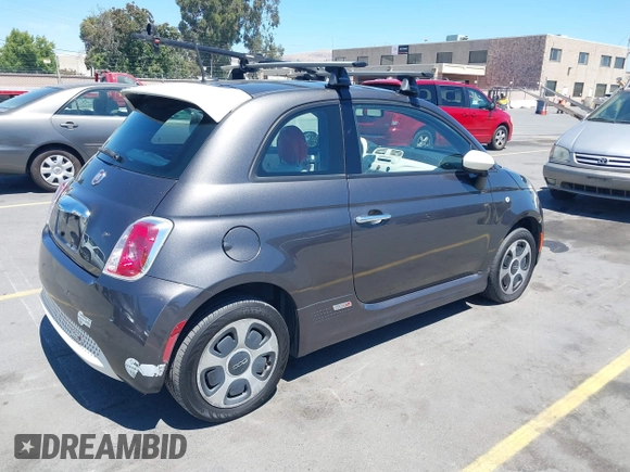 2015 FIAT 500e z VIN 3C3CFFGE0FT527231, wystawiony jako IAAI lot #42826539 z przebiegiem 102 170 mil mil oraz . Historia ofert i sprzedaży dostępna na DreamBid. Obrazek 4.