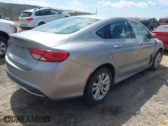 2015 Chrysler 200 Limited with VIN 1C3CCCABXFN718872, listed as a IAAI auction lot 42098661 with 220,011 mi miles. Bid and sale history available at carsss.com. Image 4.