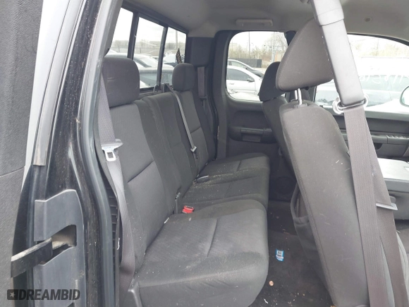 2010 Chevrolet Silverado 1500 LT with VIN 1GCSKSE3XAZ172390, listed as a IAAI auction lot 41839627 with 174,130 mi miles. Bid and sale history available at carsss.com. Image 8.