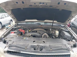 2007 Chevrolet Suburban LT с VIN 3GNFC16057G172472, выставлен на аукционе IAAI как лот 42716676 с пробегом 262 281 миль миль и . История ставок и продаж доступна на DreamBid. Изображение 10.