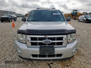 2012 Ford Escape XLT z VIN 1FMCU9DG5CKA92739, wystawiony jako Copart lot #62380375 z przebiegiem 68 755 mil mil oraz Szkoda całkowita • Salvage title. Historia ofert i sprzedaży dostępna na DreamBid. Obrazek 5.