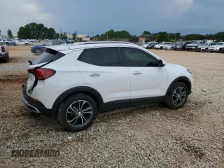 2021 Buick Encore GX Select with VIN KL4MMDS25MB072229, listed as a Copart auction lot 60198005 with 39,401 mi miles and Salvage title. Bid and sale history available at DreamBid. Image 3.