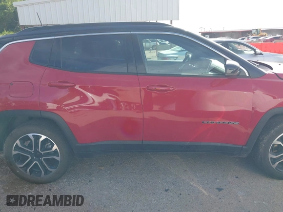 2024 Jeep Compass Limited z VIN 3C4NJDCN8RT595360, wystawiony jako IAAI lot #42323056 z przebiegiem 46 933 mil mil oraz . Historia ofert i sprzedaży dostępna na DreamBid. Obrazek 13.