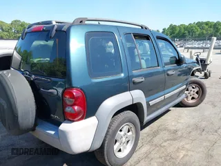 2006 Jeep Liberty Sport z VIN 1J4GK48K66W122836, wystawiony jako IAAI lot #42141978 z przebiegiem 188 952 mil mil oraz . Historia ofert i sprzedaży dostępna na DreamBid. Obrazek 4.