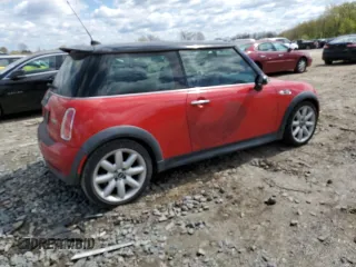 2006 MINI Hardtop S z VIN WMWRE33546TJ38274, wystawiony jako Copart lot #53336105 z przebiegiem 171 593 mil mil oraz Czysty tytuł • Clean title. Historia ofert i sprzedaży dostępna na DreamBid. Obrazek 3.