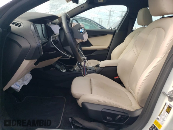 2021 BMW 2 Series 228i xDrive with VIN WBA73AK05M7H11134, listed as a Copart auction lot 61682735 with 21,901 mi miles and Salvage title. Bid and sale history available at DreamBid. Image 7.