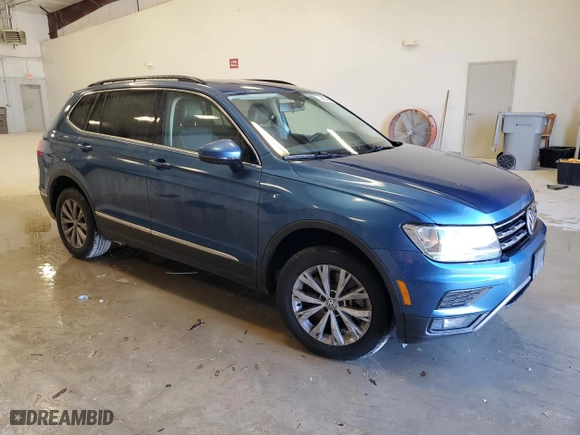 2018 Volkswagen Tiguan SEL with VIN 3VV3B7AX0JM014850, listed as a Copart auction lot 48732235 with 102,320 mi miles and Clean Title. Bid and sale history available at carsss.com. Image 4.