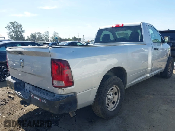 2017 Ram 1500 Tradesman с VIN 3C6JR6DG8HG703025, выставлен на аукционе IAAI как лот 42327716 с пробегом 136 342 миль миль и . История ставок и продаж доступна на DreamBid. Изображение 4.