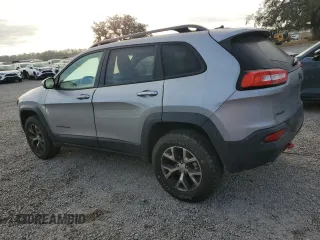 2014 Jeep Cherokee Trailhawk with VIN 1C4PJMBB3EW158869, listed as a Copart auction lot 42860515 with 135,172 mi miles and Non repairable. Bid and sale history available at DreamBid. Image 2.