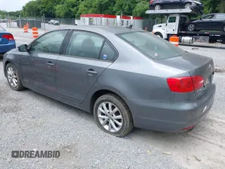 2012 Volkswagen Jetta SE with VIN 3VWDX7AJ6CM325280, listed as a IAAI auction lot 42634898 with 215,384 mi miles and . Bid and sale history available at DreamBid. Image 3.