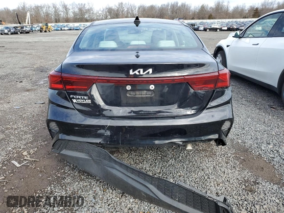 2022 Kia Forte LXS with VIN 3KPF24AD7NE439188, listed as a Copart auction lot 47045315 with 40,865 mi miles and Salvage Title. Bid and sale history available at carsss.com. Image 6.