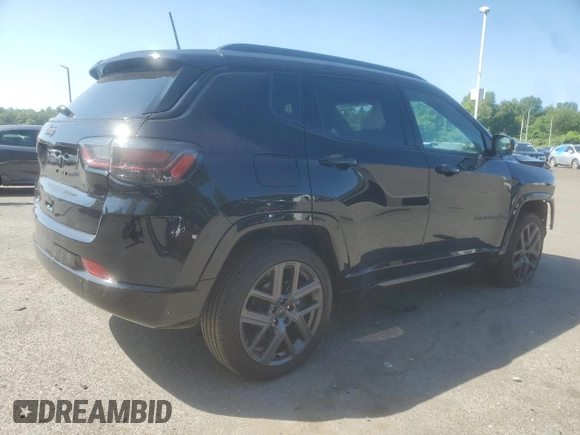 2025 Jeep Compass Limited z VIN 3C4NJDCN8ST517974, wystawiony jako Copart lot #59376325 z przebiegiem 1 606 mil mil oraz Szkoda całkowita • Salvage title. Historia ofert i sprzedaży dostępna na DreamBid. Obrazek 3.