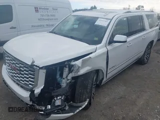 2020 GMC Yukon XL Denali with VIN 1GKS2HKJ9LR225805, listed as a IAAI auction lot 41892365 with 45,494 mi miles. Bid and sale history available at carsss.com. Image 6.